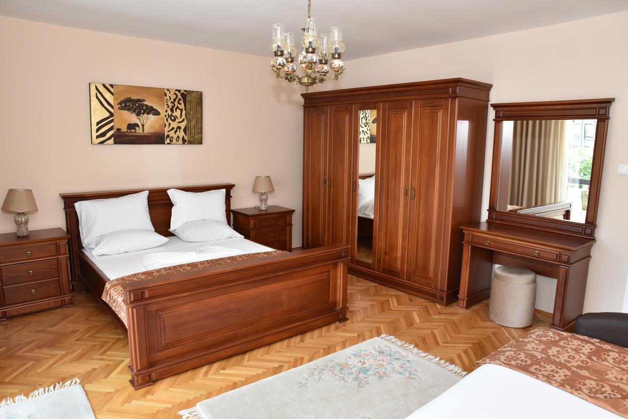 Guest House Evropa Ulcinj Exterior foto