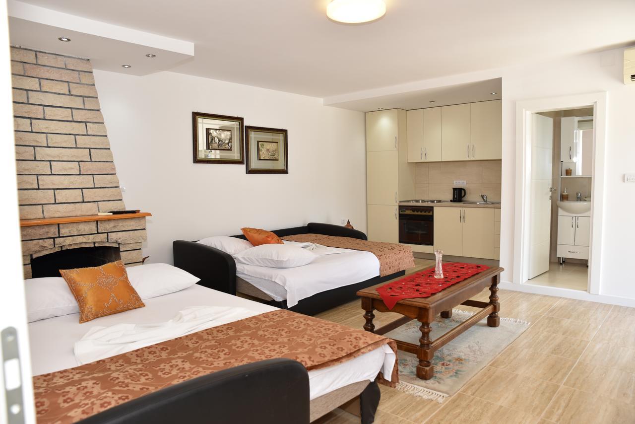 Guest House Evropa Ulcinj Exterior foto